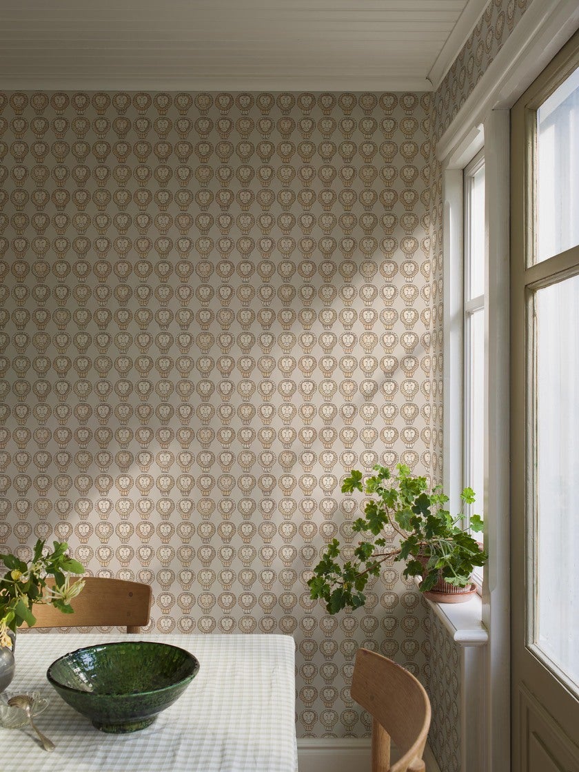 Lisa Larson Lejon, beige