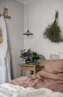 Molly´s Meadow  varma toner av vitt och gråbeige