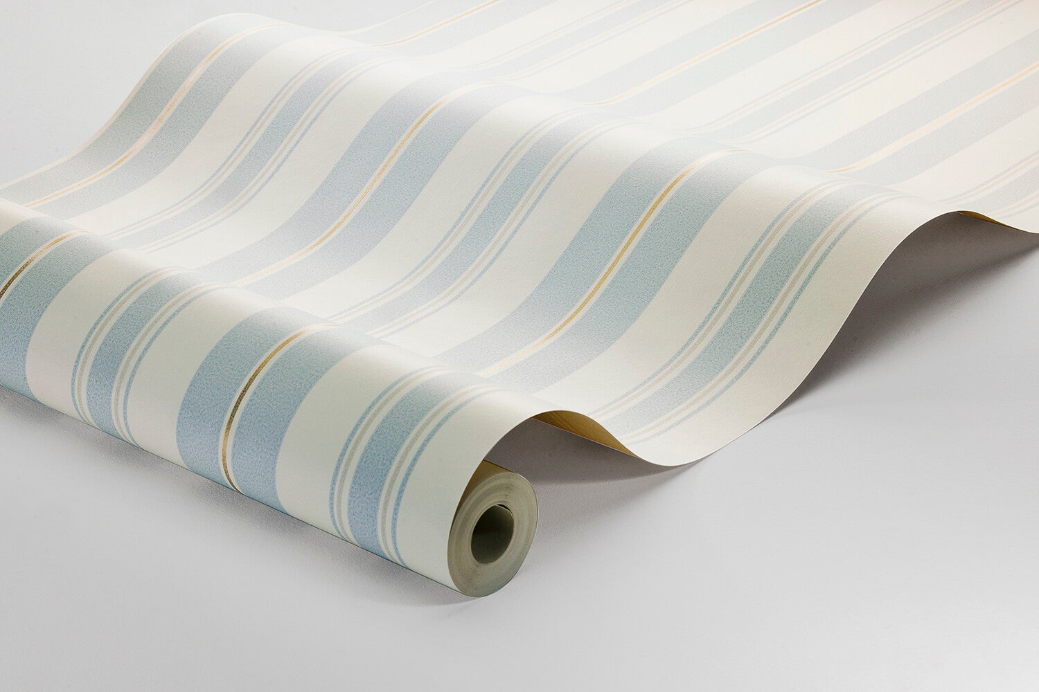 Gustaf, blå och beige tapet